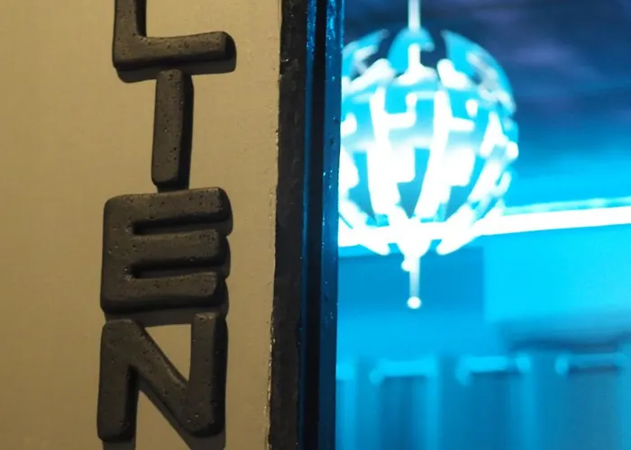 Doctor Alien Don Mueang Hostel Bangkok