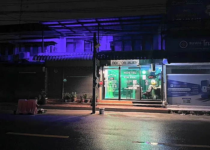 Hostel Doctor Alien Don Mueang *